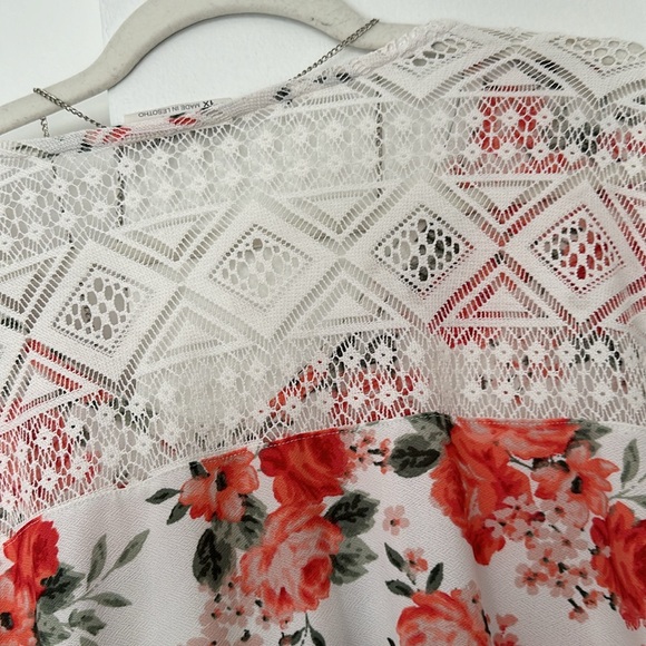 Bobbie Brooks Plus Size Floral and Lace Blouse with Necklace - Picture 7 of 8